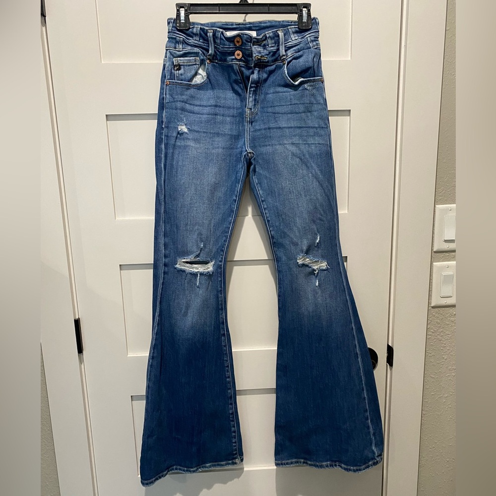 KanCan Women’s Estilo Jean, High Rise, Flare, Size 7/27, Inseam 32